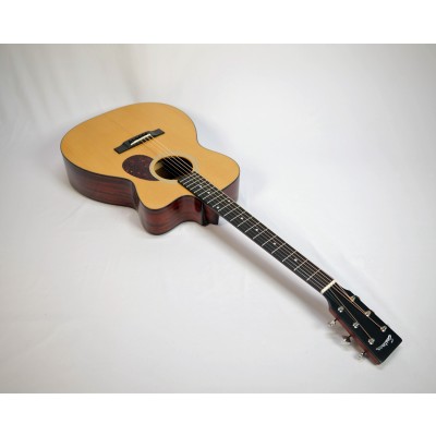 Eastman E1OMCE Deluxe Solid Spruce / Sapele Orchestra Model Fishman Pickup #17474