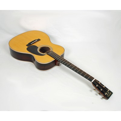 Martin 000-28 Brooke Ligertwood Signature Model - Contact us for ETA