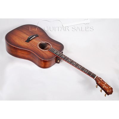 Taylor Guitars Custom Deep Body Dreadnought / A Koa / Bloodwood Binding / ES2 Electronics