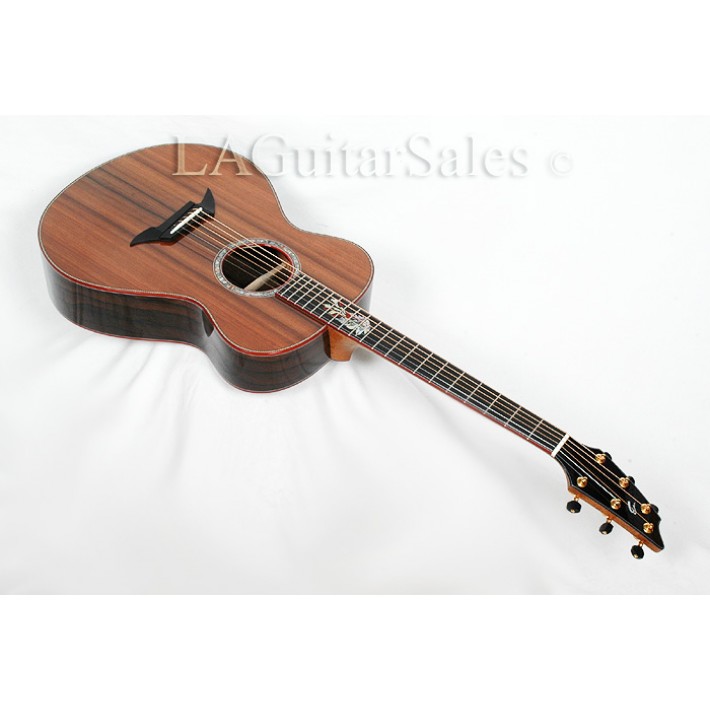 Breedlove Masterclass Phoenix - Sinker Redwood Top / Ziricote Back and Sides -  Store Demo Mint! s/n 14626