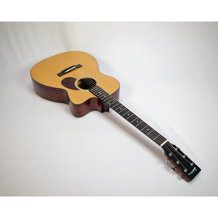 Eastman E1OMCE Deluxe Solid Spruce / Sapele Orchestra Model Fishman Pickup #17474