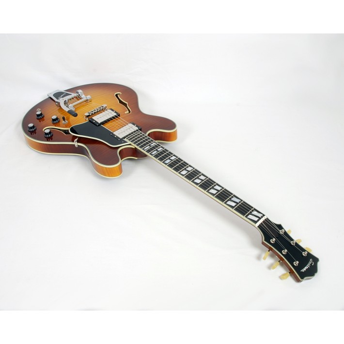 Eastman T486B-GB Deluxe Thinline Hollowbody Goldburst with Bigsby #03189