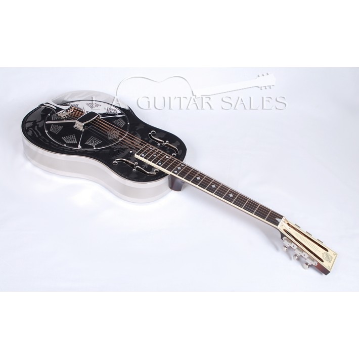 National Style O Deluxe Single Cone Brass Body Resonator With Case