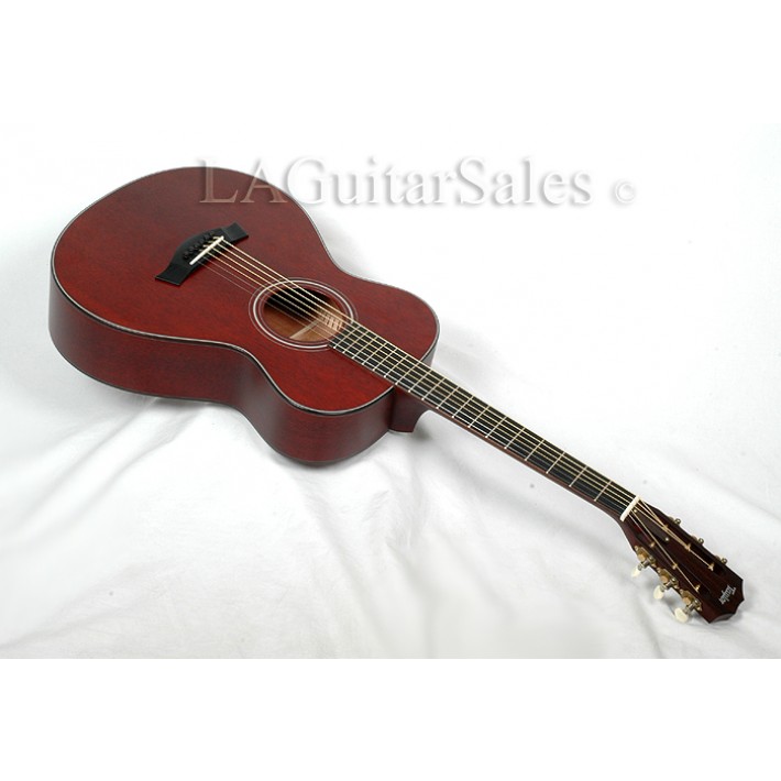 Taylor Custom 12-Fret All Mahogany with Rosewood Binding