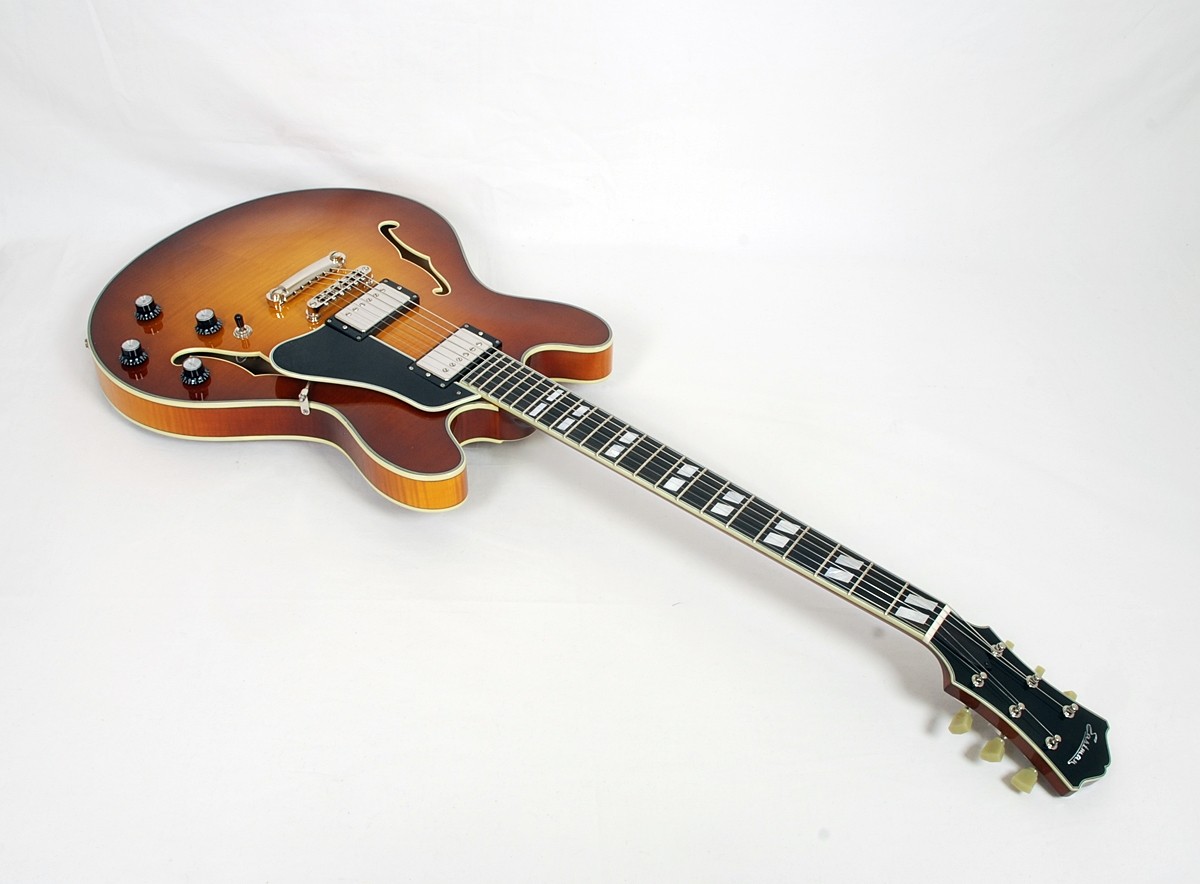 Eastman T486-GB Deluxe Thinline Hollowbody Goldburst #02535