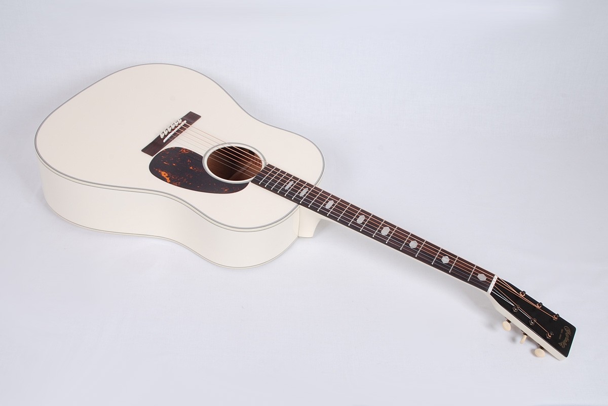 Martin Custom Shop Antique White Slope Shoulder 14 Fret Dreadnought NAMM Show Exclusive 84597