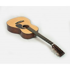 Martin Custom Shop, Size 00 18S Style Mahogany Spruce 12-Fret With Case 