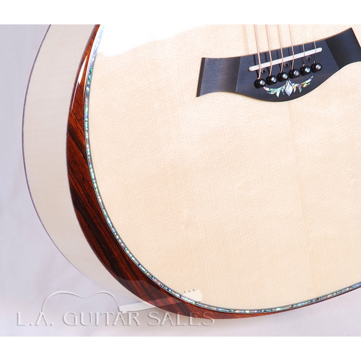 Taylor Guitars Custom Grand Auditorium European Spruce European Maple